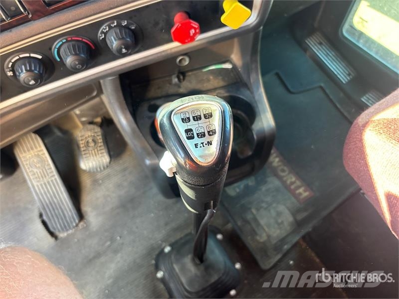 Kenworth T800 Vetopöytäautot
