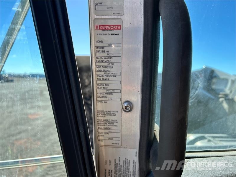 Kenworth T800 Platformas/izkraušana no sāniem