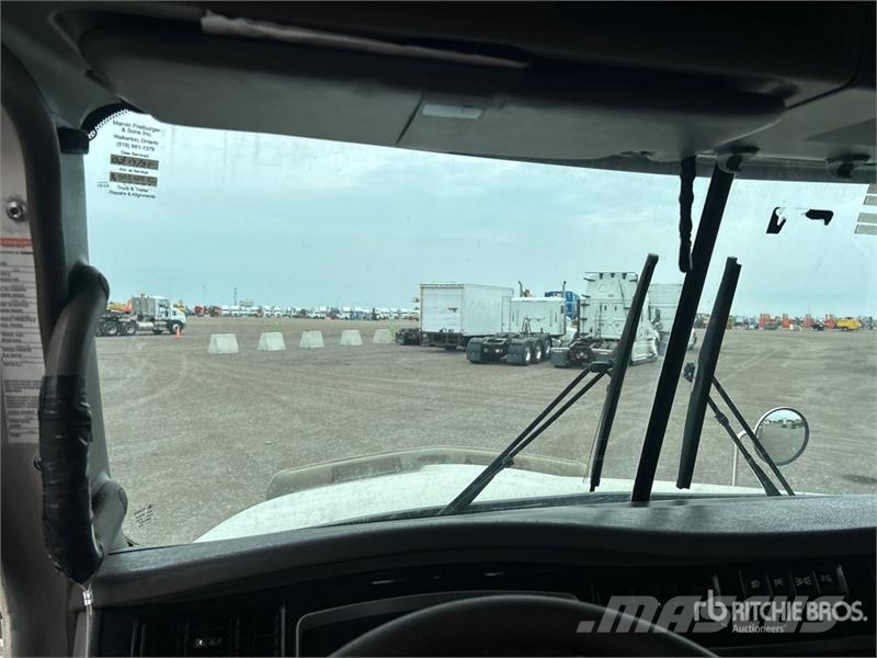 Kenworth T800 Prime Movers