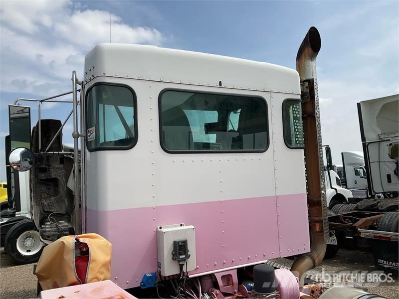 Kenworth T800 Cabins and interior