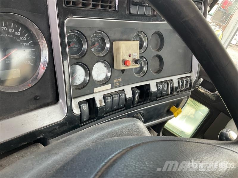 Kenworth T800 Cabins and interior