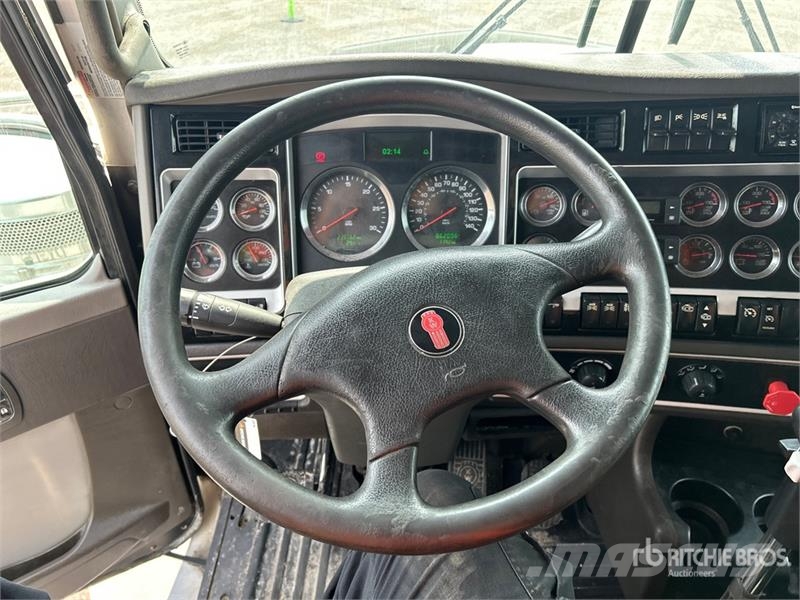 Kenworth T800 Prime Movers