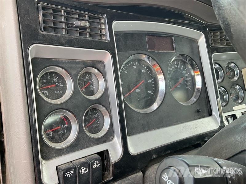 Kenworth T800 Cabins and interior