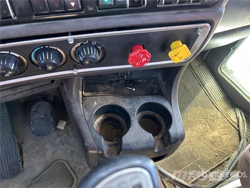 Kenworth T800 Тягачі