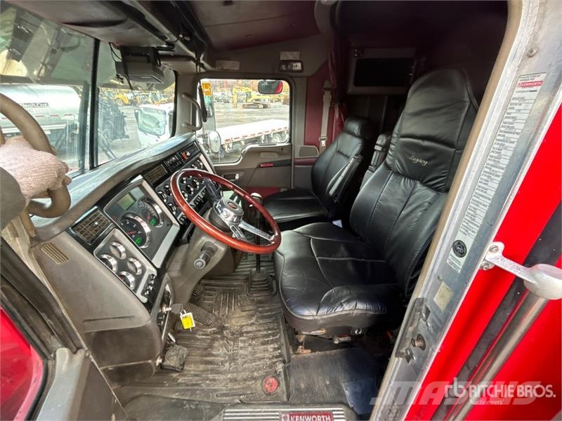Kenworth T800 وحدات الجر