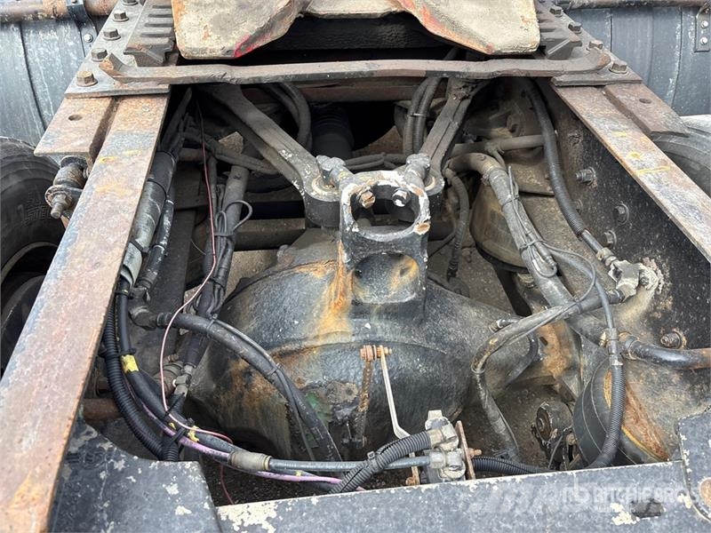 Kenworth T800 牵引车