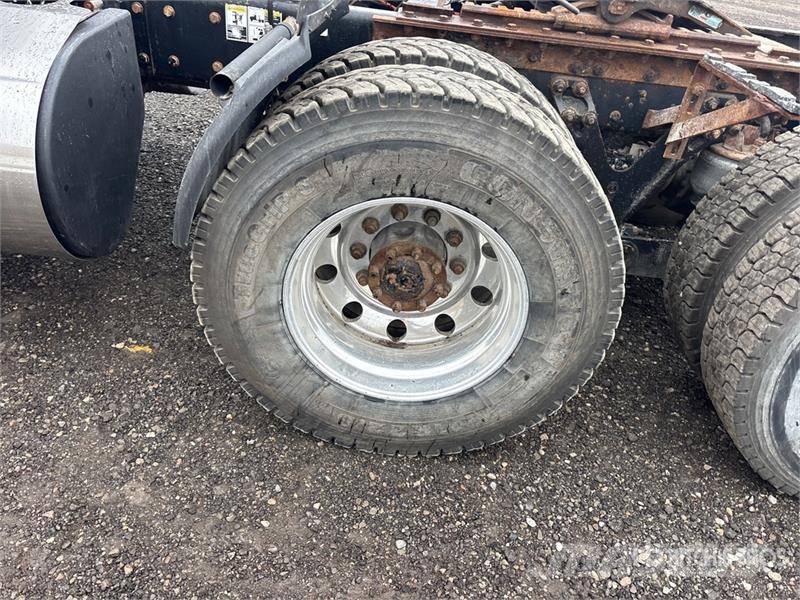 Kenworth T800 Trekkers