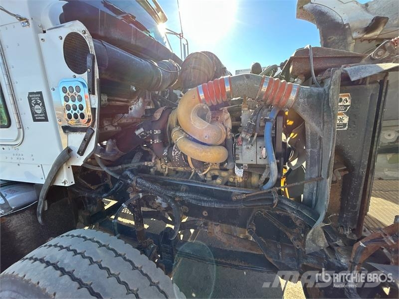 Kenworth T800 وحدات الجر