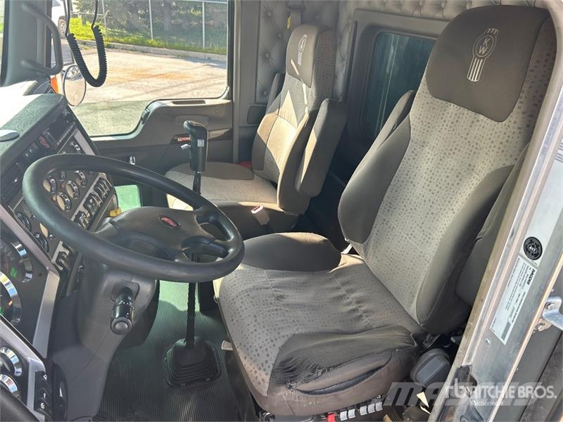 Kenworth T800 Tipper trucks