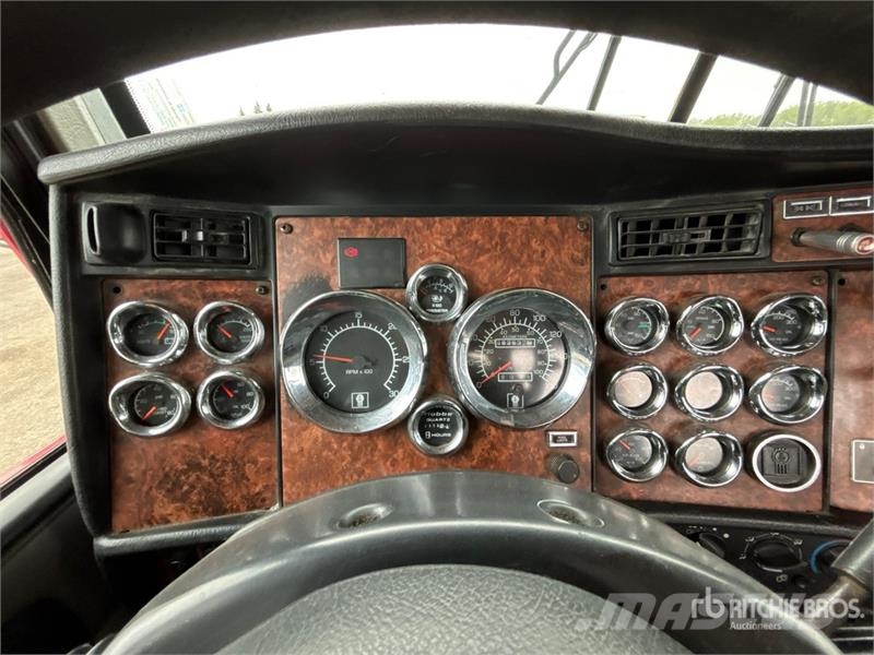 Kenworth T800 Puksiirid