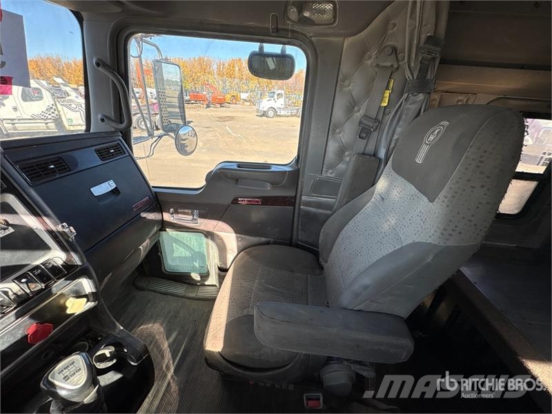 Kenworth T800 Vetopöytäautot