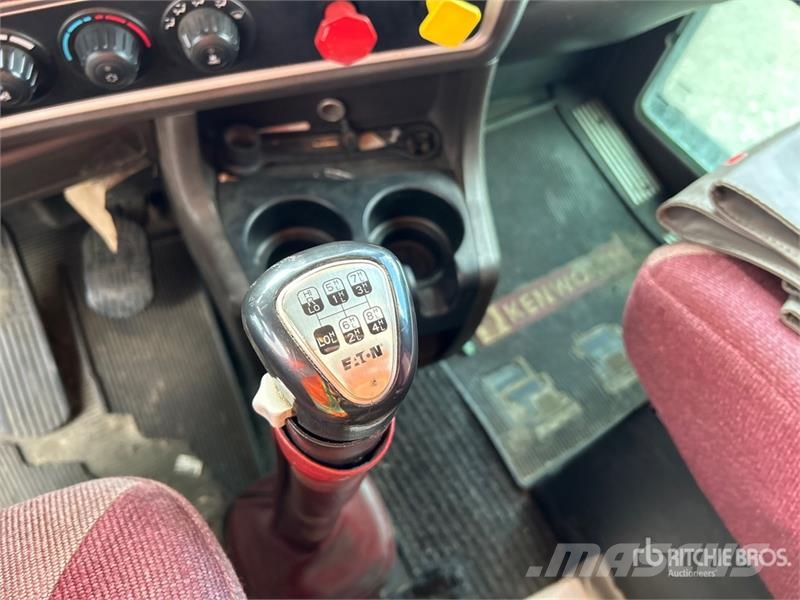 Kenworth T800 وحدات الجر