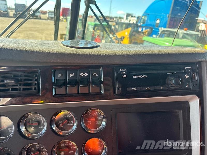 Kenworth T800 Vetopöytäautot