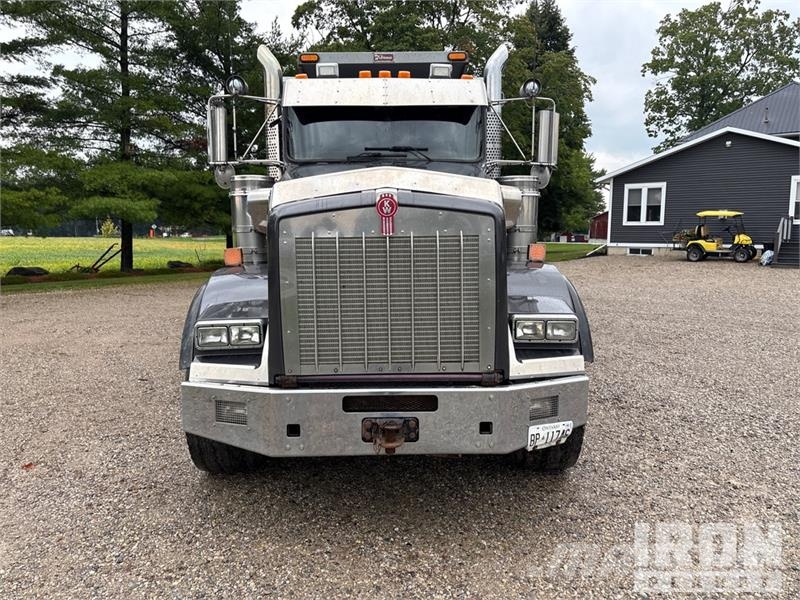 Kenworth T800 Tipper trucks