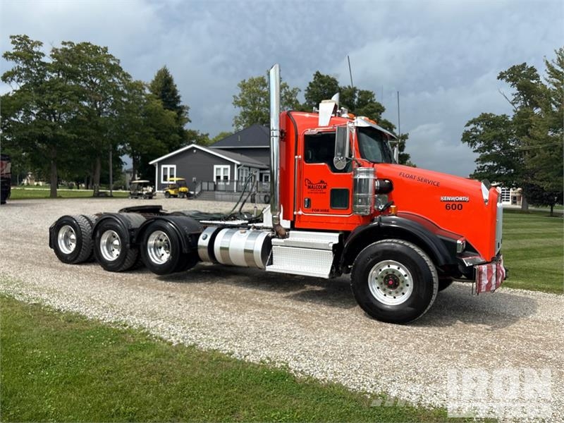 Kenworth T800 Vetopöytäautot