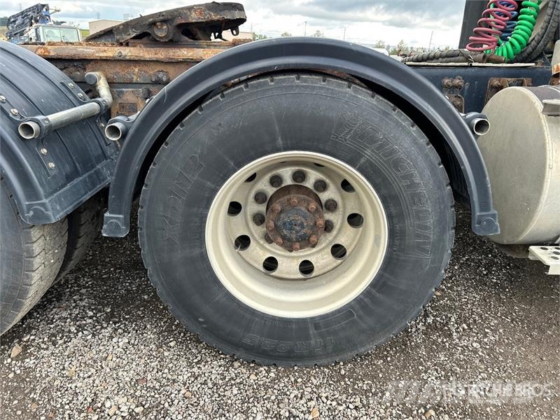 Kenworth T800 وحدات الجر