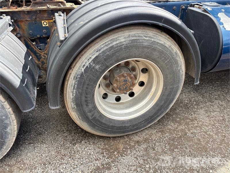 Kenworth T800 Prime Movers