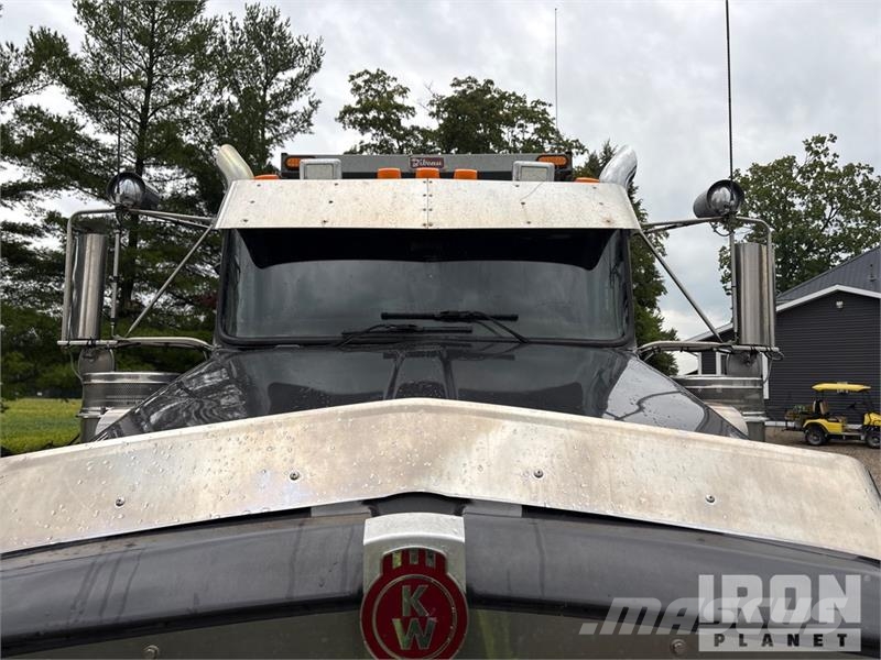 Kenworth T800 Tipper trucks