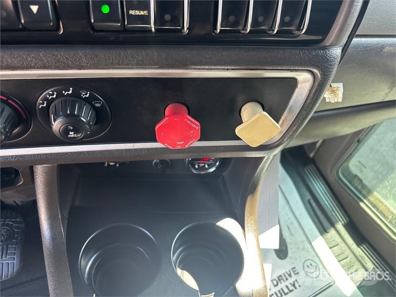 Kenworth T800 Vetopöytäautot