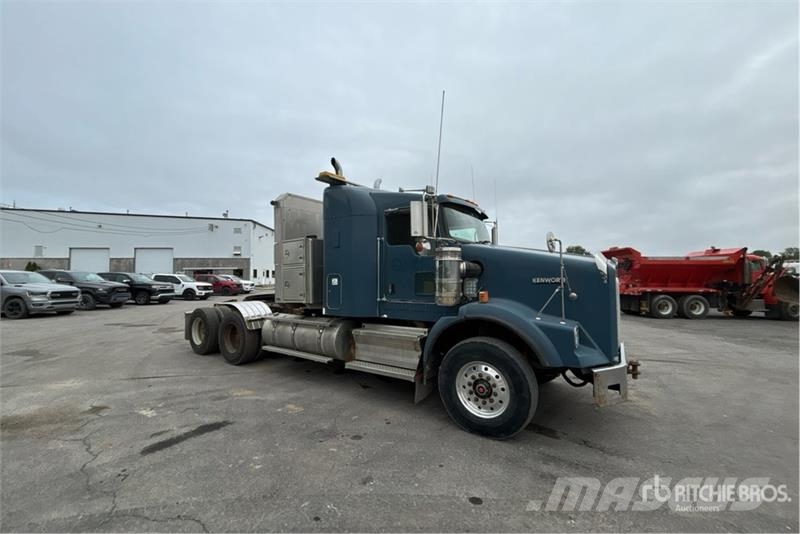 Kenworth T800 Naudoti vilkikai