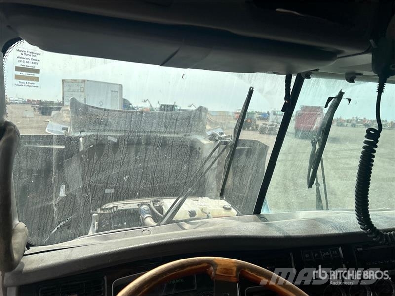 Kenworth T800 Prime Movers