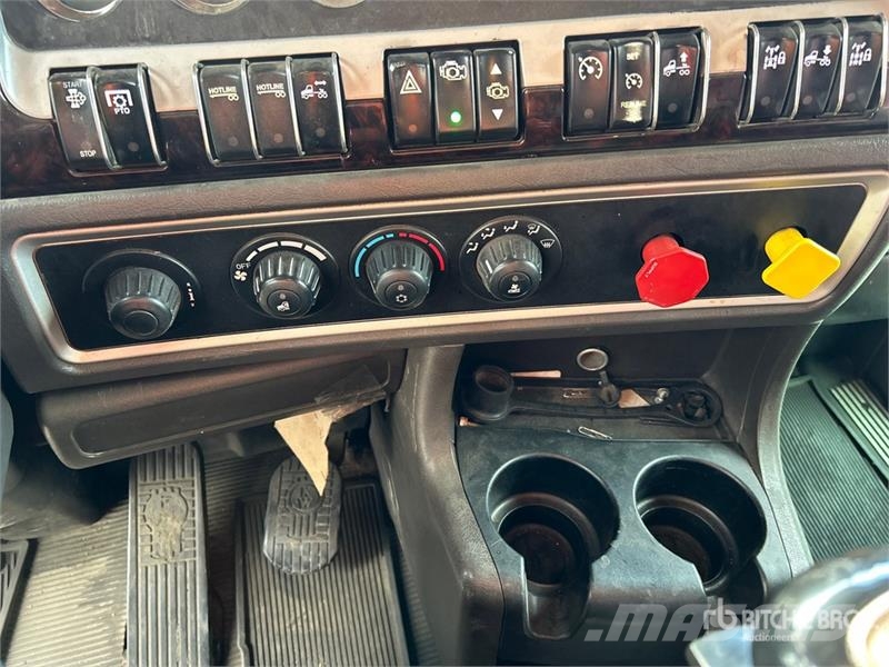 Kenworth T800 وحدات الجر