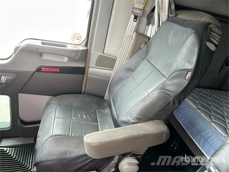 Kenworth T800 Prime Movers