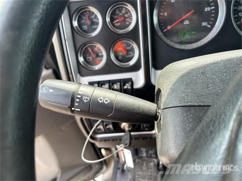 Kenworth T800 Prime Movers