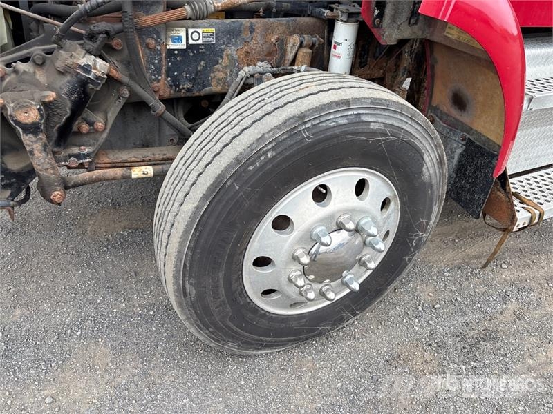 Kenworth T800 Puksiirid
