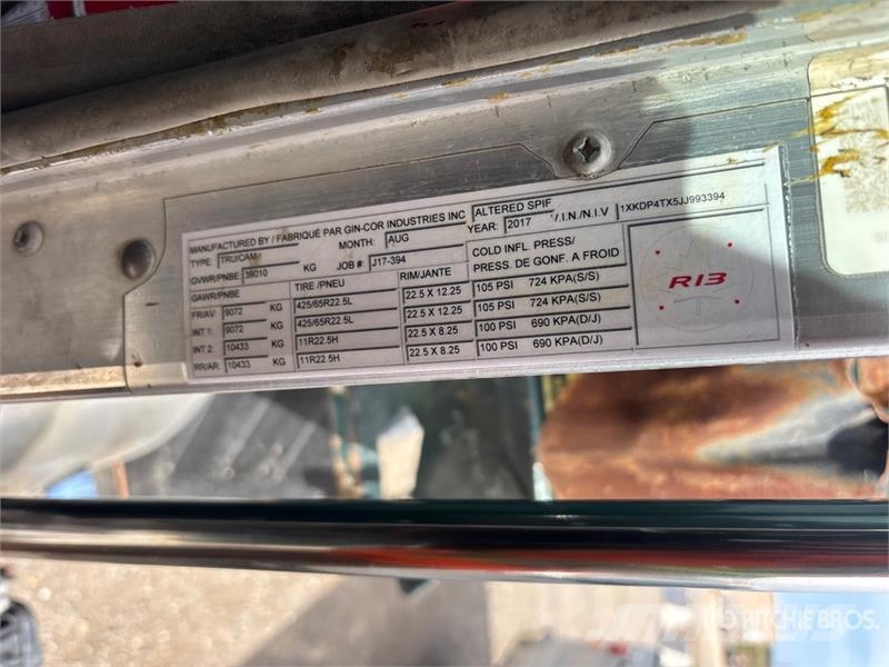 Kenworth T800 傾卸式卡車