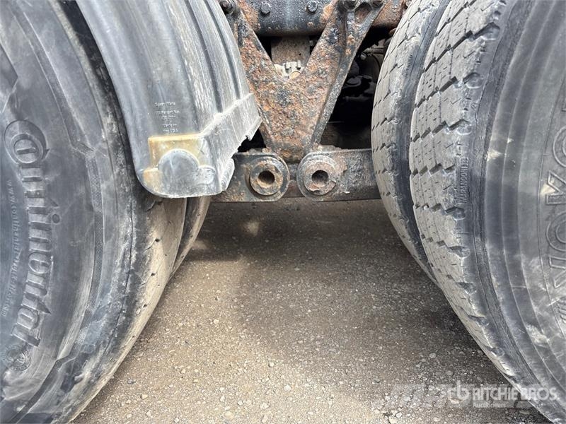 Kenworth T800 牵引车
