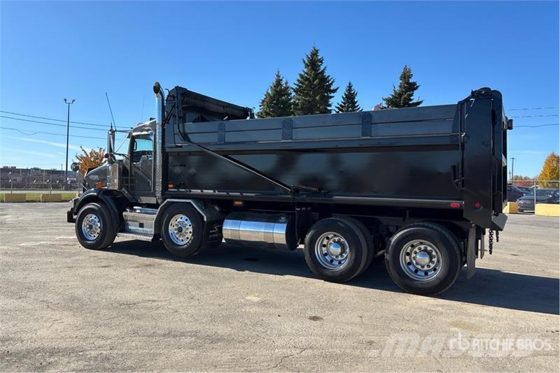 Kenworth T800 Pašizgāzējs