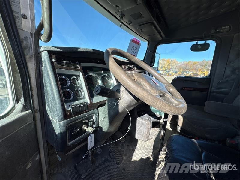Kenworth T800 Tractor Units