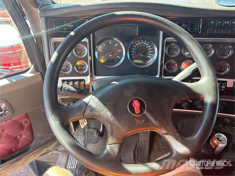 Kenworth T800 Vetopöytäautot