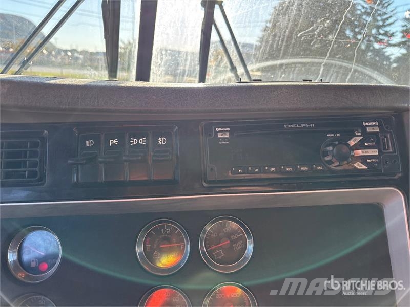 Kenworth T800 وحدات الجر