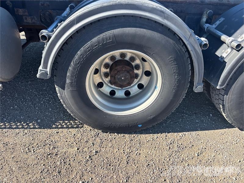 Kenworth T800 Vetopöytäautot