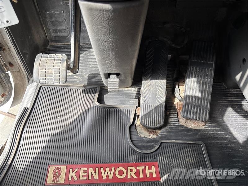 Kenworth T800 牵引车