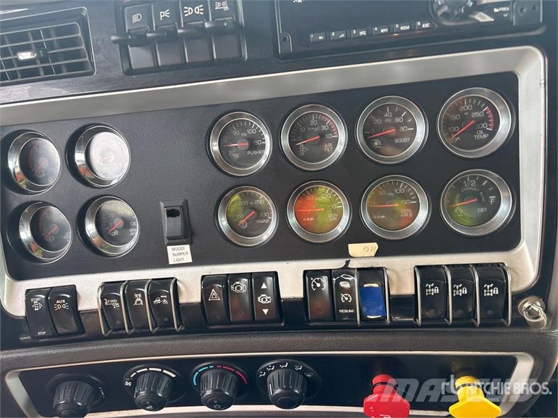 Kenworth T800 傾卸式卡車