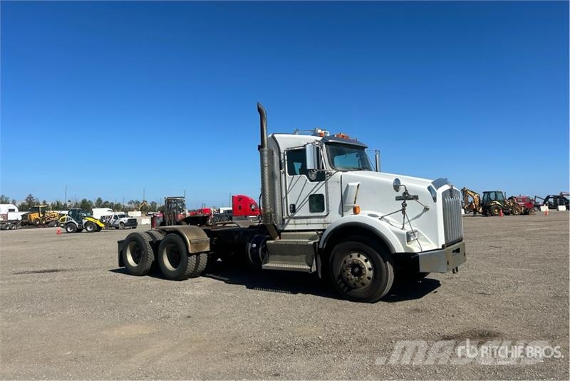 Kenworth T800 Тягачі