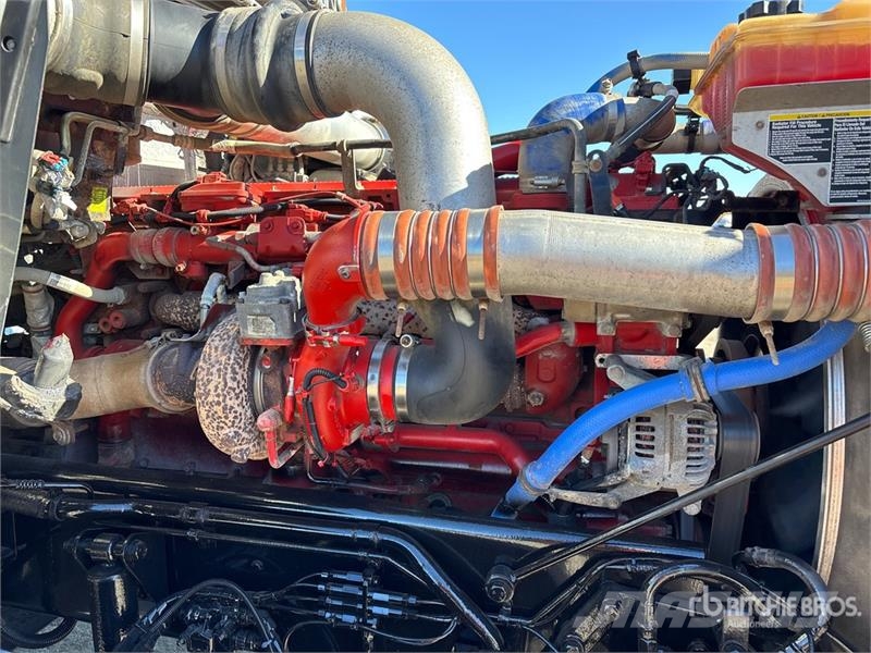 Kenworth T800 Pašizgāzējs