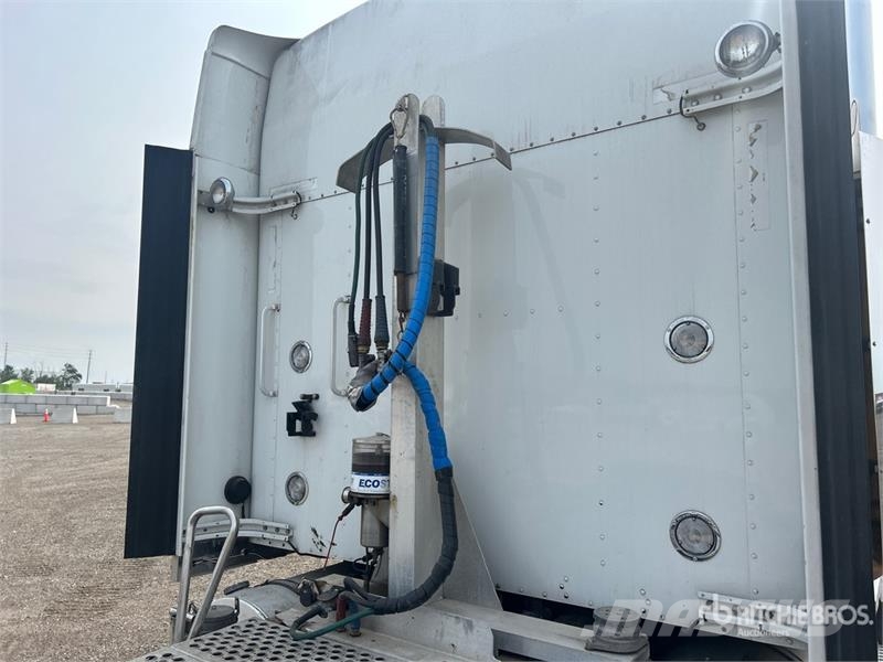 Kenworth T800 Prime Movers