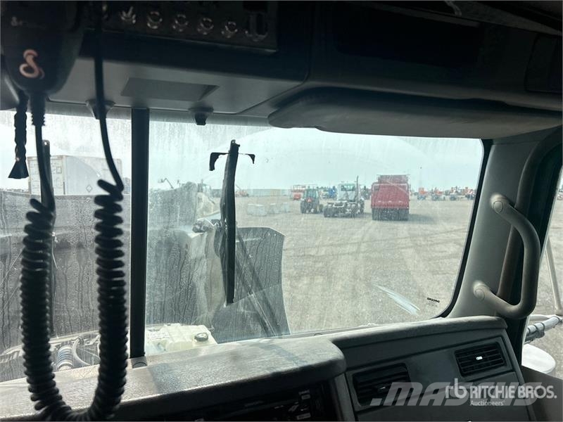 Kenworth T800 Prime Movers
