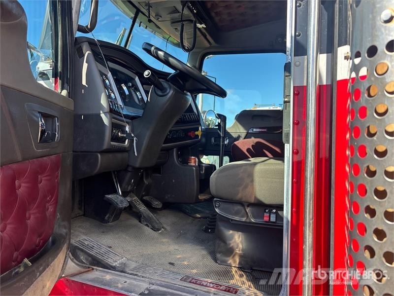 Kenworth T800 Vetopöytäautot