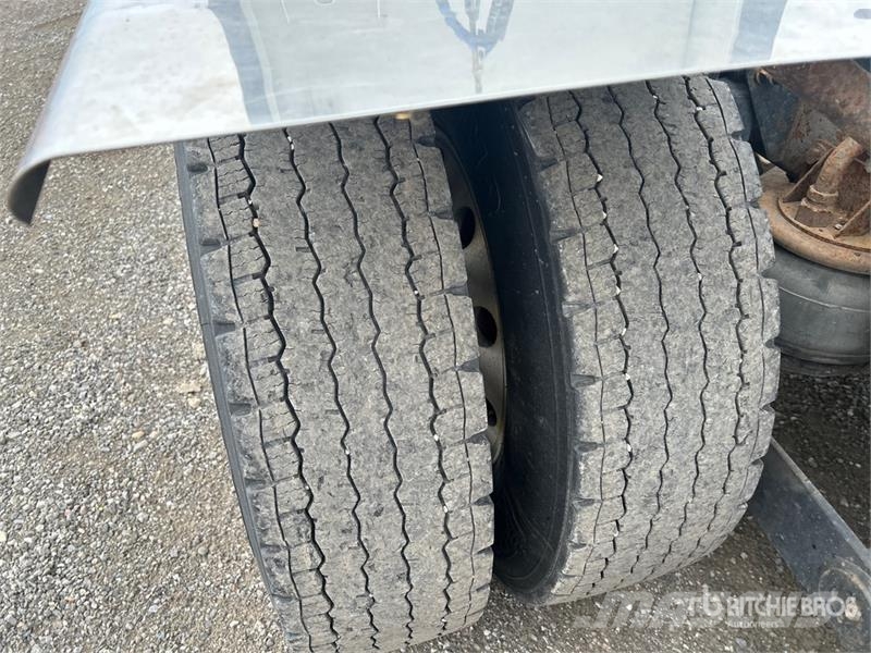 Kenworth T800 Prime Movers