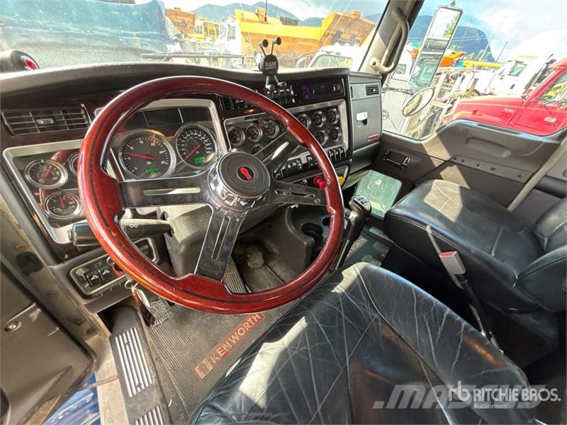 Kenworth T800 Prime Movers
