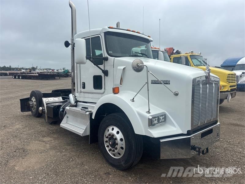 Kenworth T800 Prime Movers