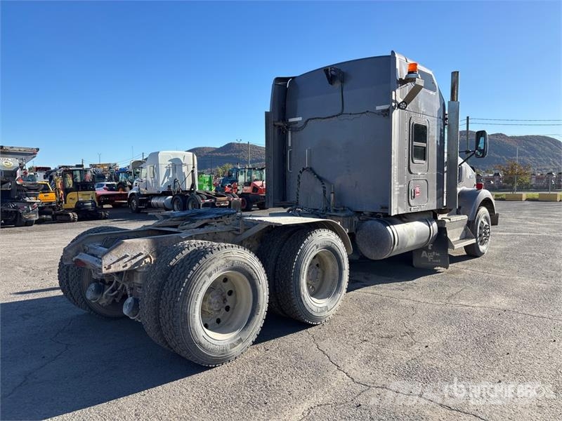 Kenworth T800 وحدات الجر