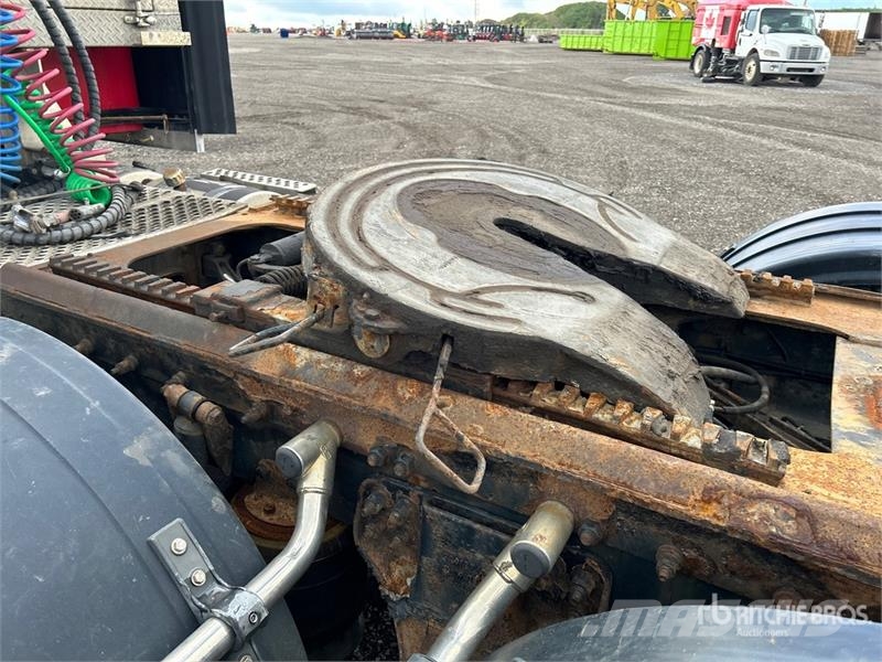 Kenworth T800 وحدات الجر