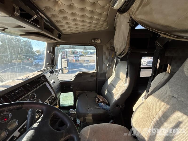 Kenworth T800 وحدات الجر