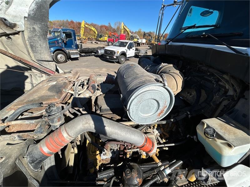 Kenworth T800 وحدات الجر